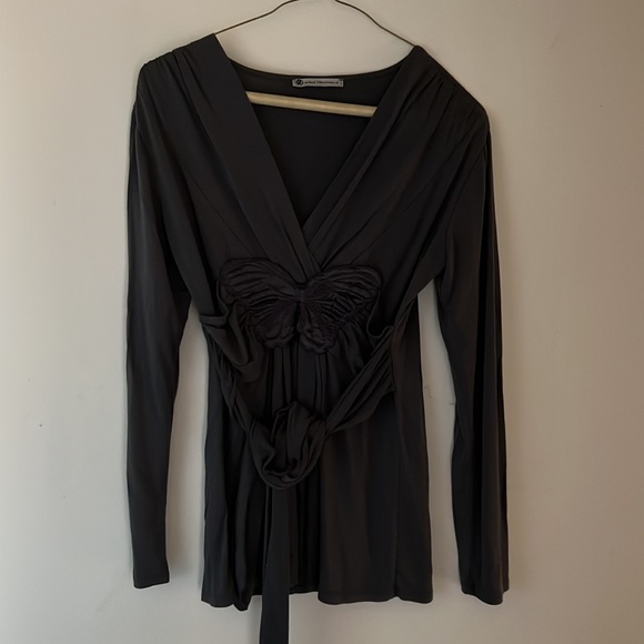 Butterfly long sleeve shirt with tie - Picture 8 of 8